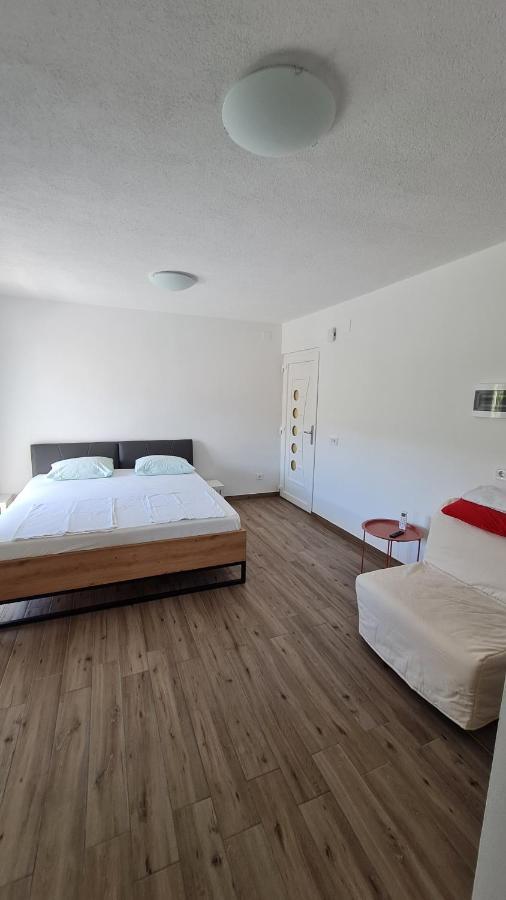 Apartmani Mlinar - Studio Apartment Гребастика Экстерьер фото